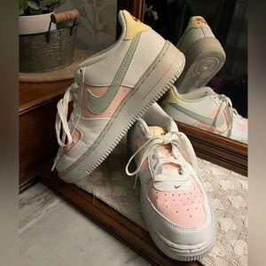 NIKE Air Force One AF1 Impact GS Low Top Platform Sneakers‎ White Pink Green 6Y